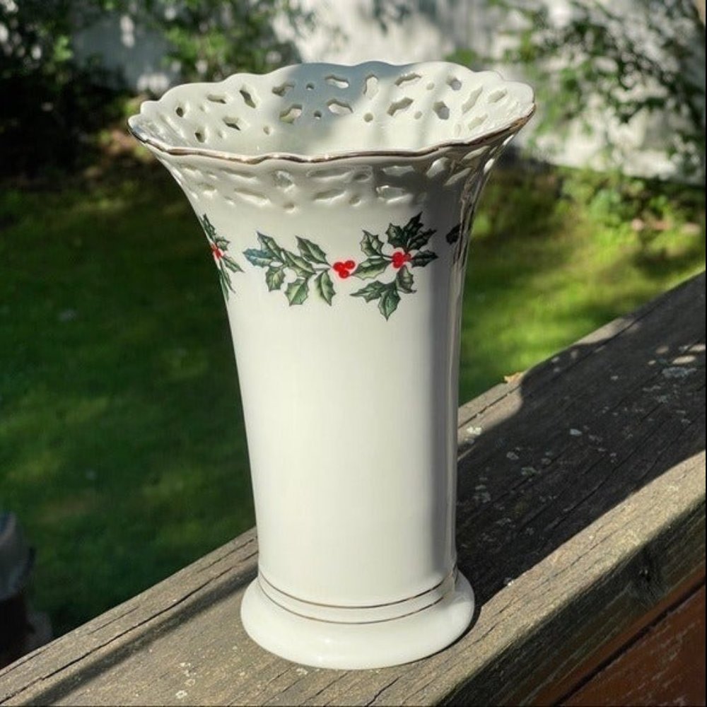 Madison‎ And Max Shabby Chic Ceramic Vase